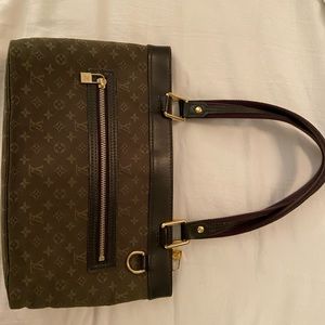 Louis Vuitton monogram Lin Josephine PM authentic. Brass hardware.